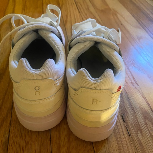 On Rodger size 10 unworn - Picture 7 of 8